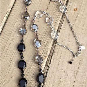 EUC White House Black Market Ombré Necklace